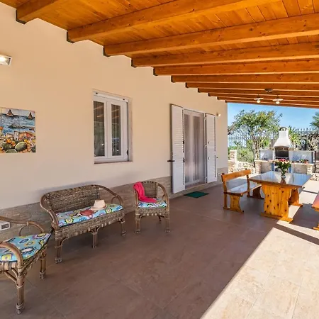 Dellacqua Villa Alcamo Marina