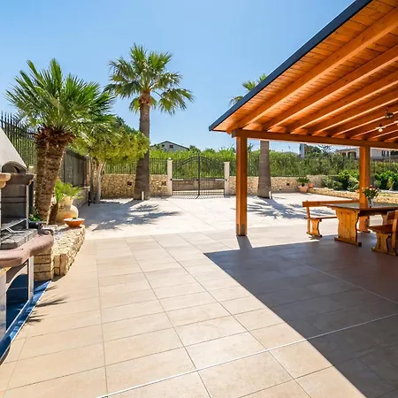 Villa Dellacqua Alcamo Marina